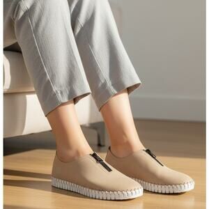 ERIC MICHAEL MARLO WOMEN'S SNEAKER in Beige